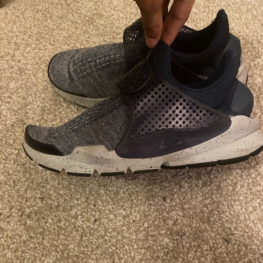 Men’s Nike sneaker